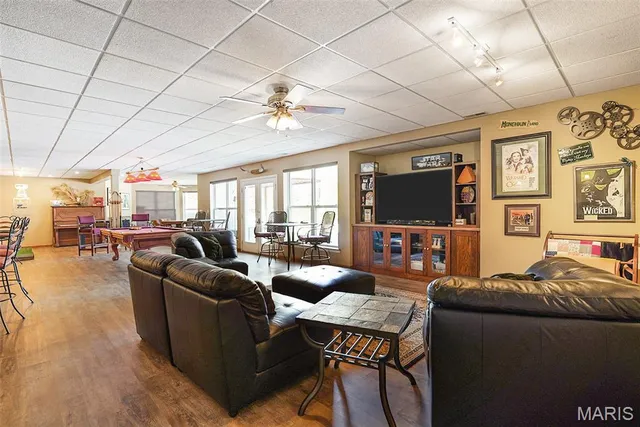 $1,150,000 | 249 Dardenne Farms Drive, St. Charles, MO 63304