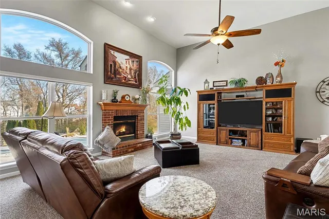 $1,150,000 | 249 Dardenne Farms Drive, St. Charles, MO 63304