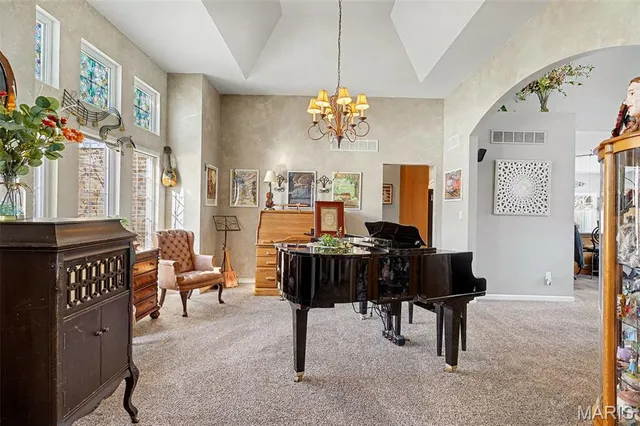 $1,150,000 | 249 Dardenne Farms Drive, St. Charles, MO 63304