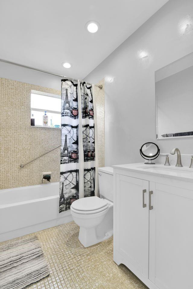 906 Normandy Trail, Unit 906 Delray Beach, FL 33484 - Photo 15 of 37 Photo 15