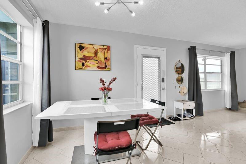 906 Normandy Trail, Unit 906 Delray Beach, FL 33484 - Photo 8 of 37 Photo 8