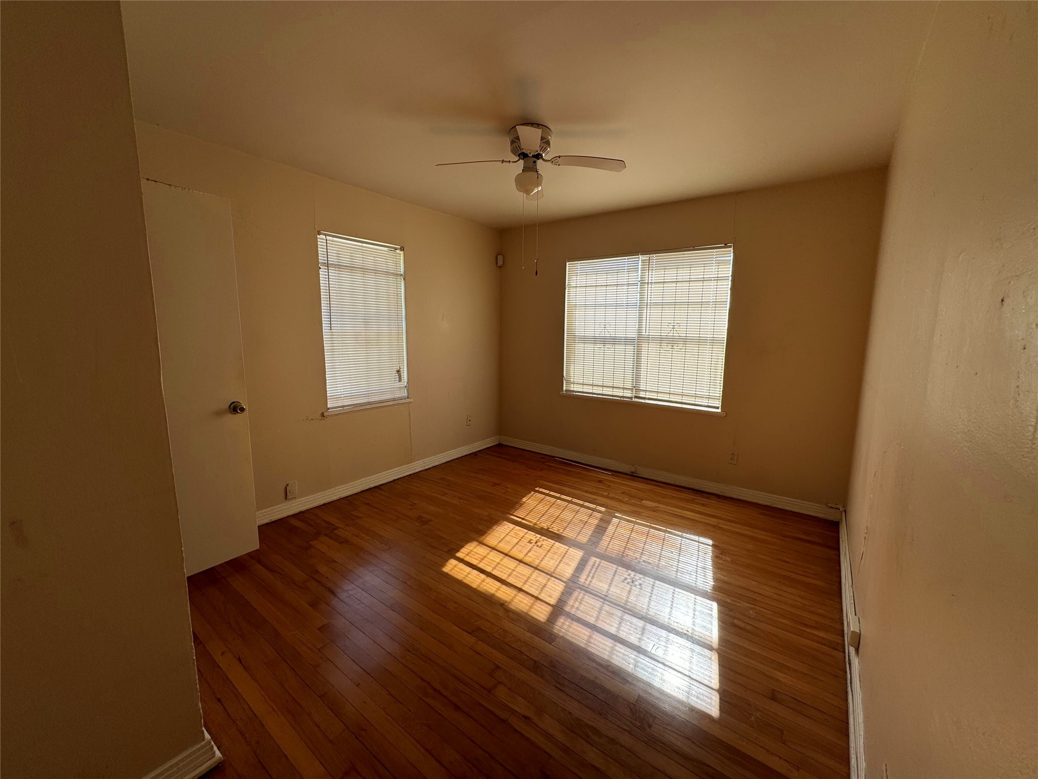 3233 Rosedale Street Houston, TX 77004 - Photo 5 of 21