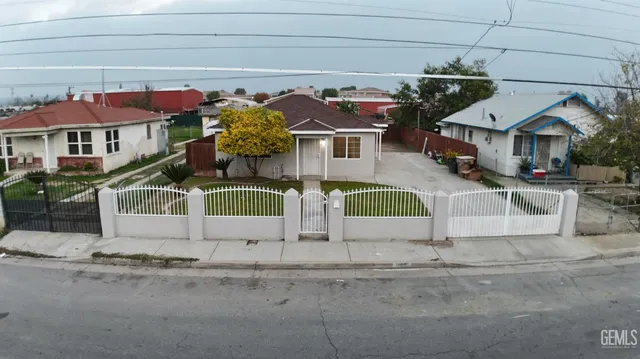 a front view of multiple houses