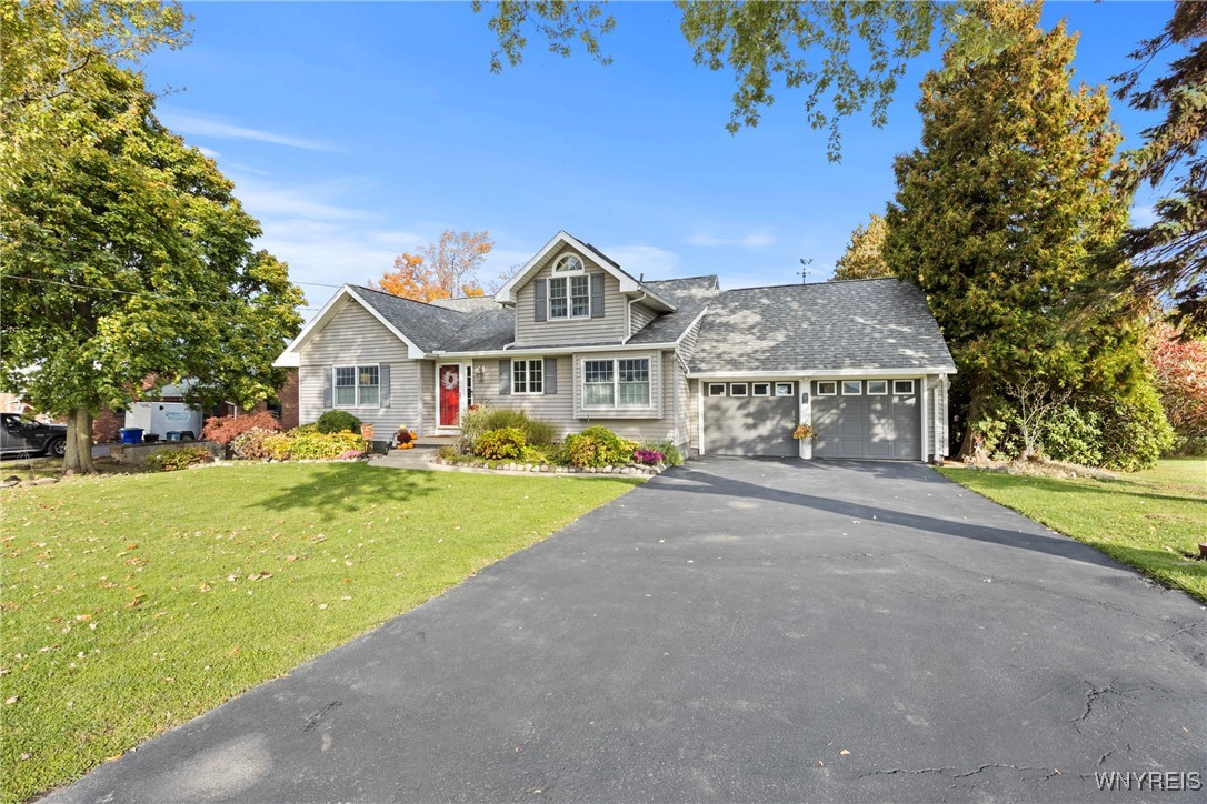 2867 Upper Mountain Road Lewiston, NY 14132 - Photo 2 of 47