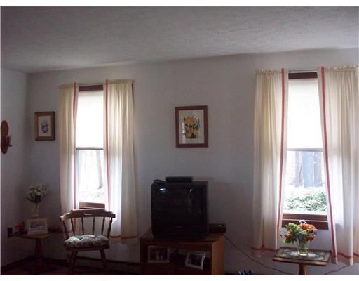 47 Randall Road North Berwick, ME 03906 - Photo 10 of 14 Living Room.