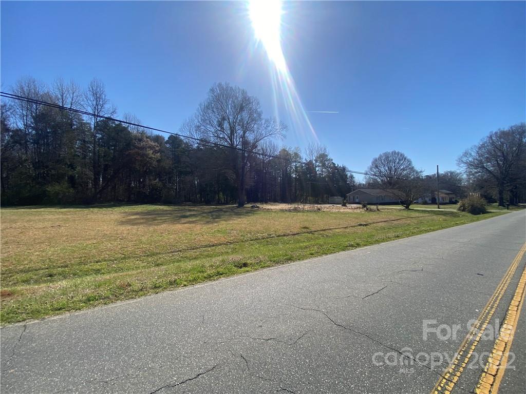 7832 Plott Road Charlotte, NC 28215 - Photo 4 of 5