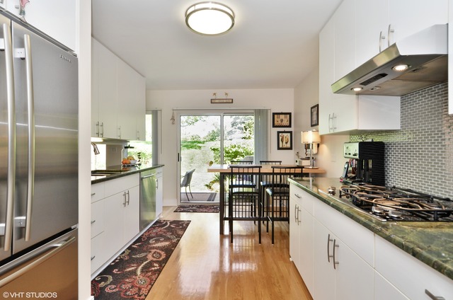 405 Milford Road Deerfield, IL 60015 - Photo 4 of 10