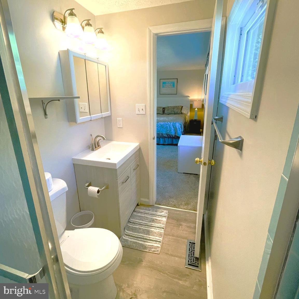 1663 Canonade Court Annapolis, MD 21409 - Photo 41 of 77 Full bathroom, located (main bedroom)