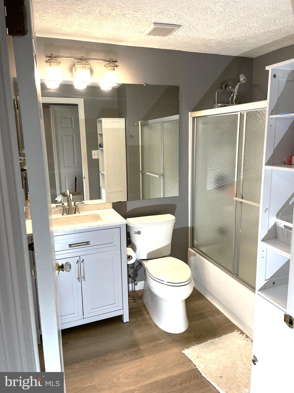 1663 Canonade Court Annapolis, MD 21409 - Photo 53 of 77 Hallway bathroom