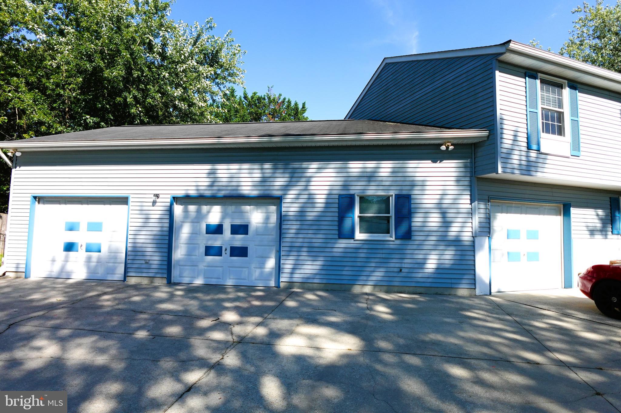 1663 Canonade Court Annapolis, MD 21409 - Photo 7 of 77 Three Car Garage