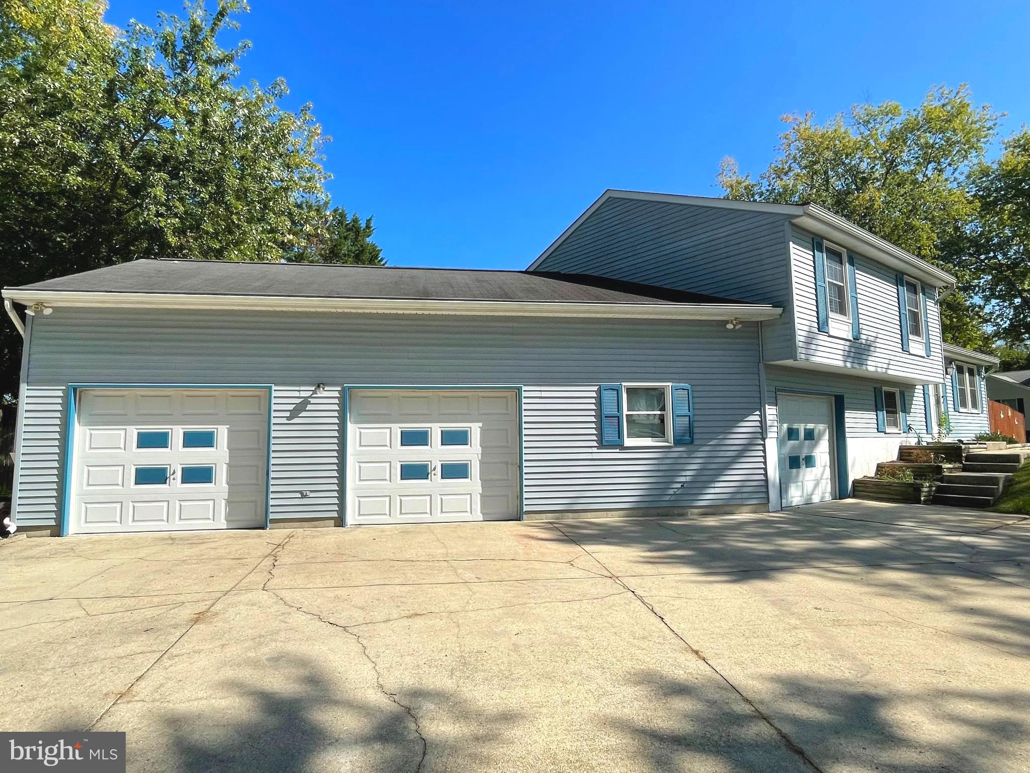 1663 Canonade Court Annapolis, MD 21409 - Photo 8 of 77 Eight Cars can fit in the driveway,