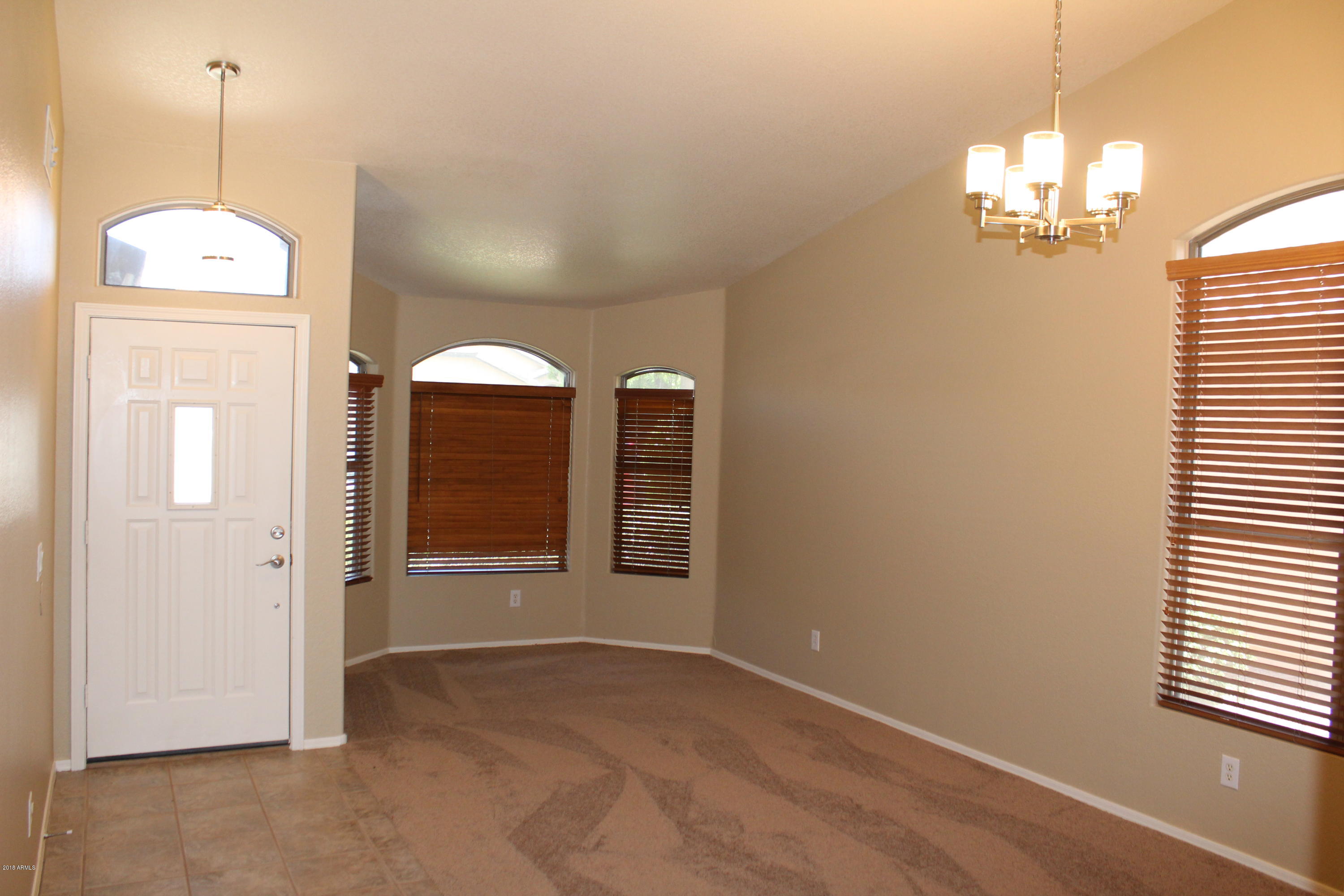 653 East Kyle Drive Gilbert, AZ 85296 - Photo 4 of 30 IMG_1504