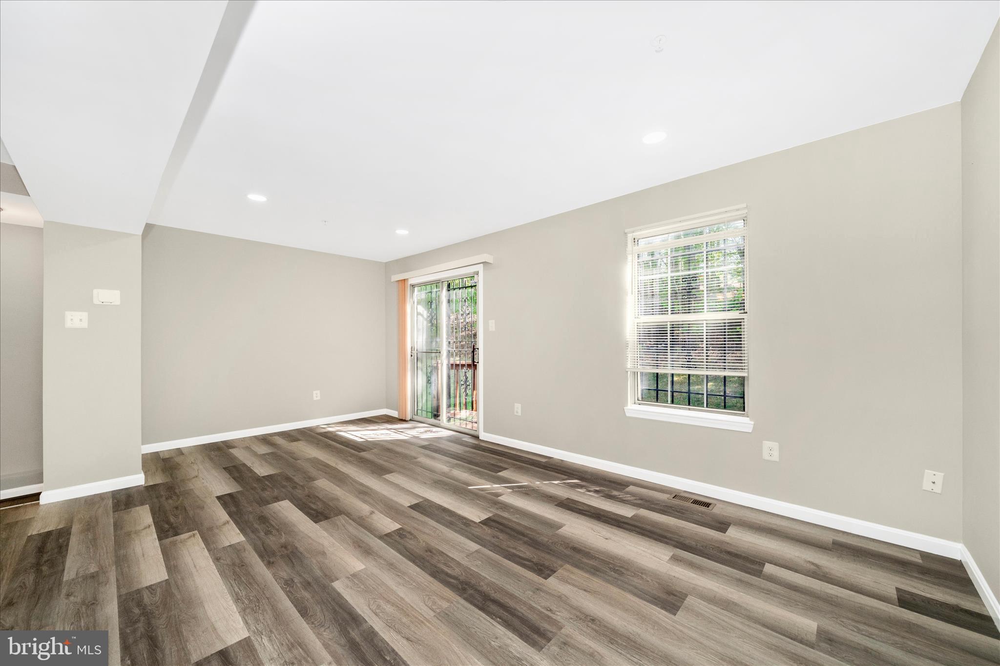 8511 Ritchboro Road District Heights, MD 20747 - Photo 17 of 57 Living Room