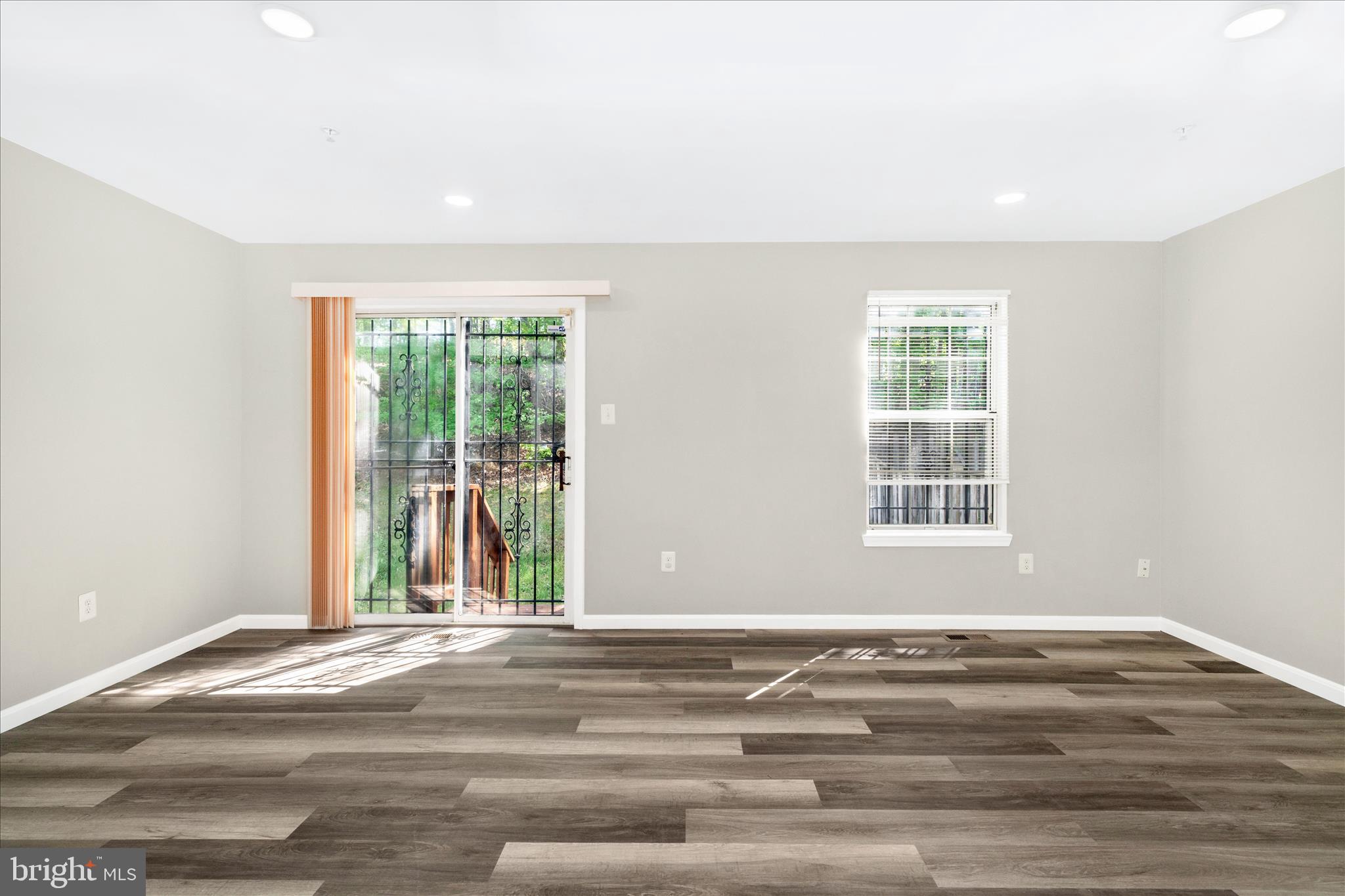 8511 Ritchboro Road District Heights, MD 20747 - Photo 22 of 57 Living Room