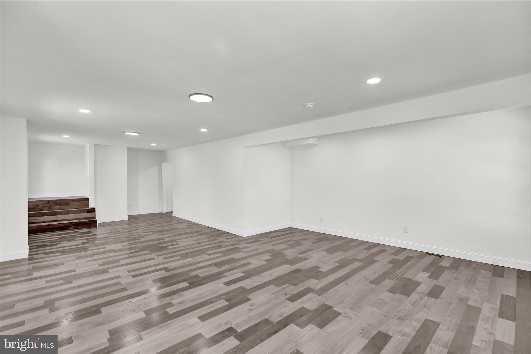 3313 Marion Street Reading, PA 19605 - Photo 14 of 29 360_2064