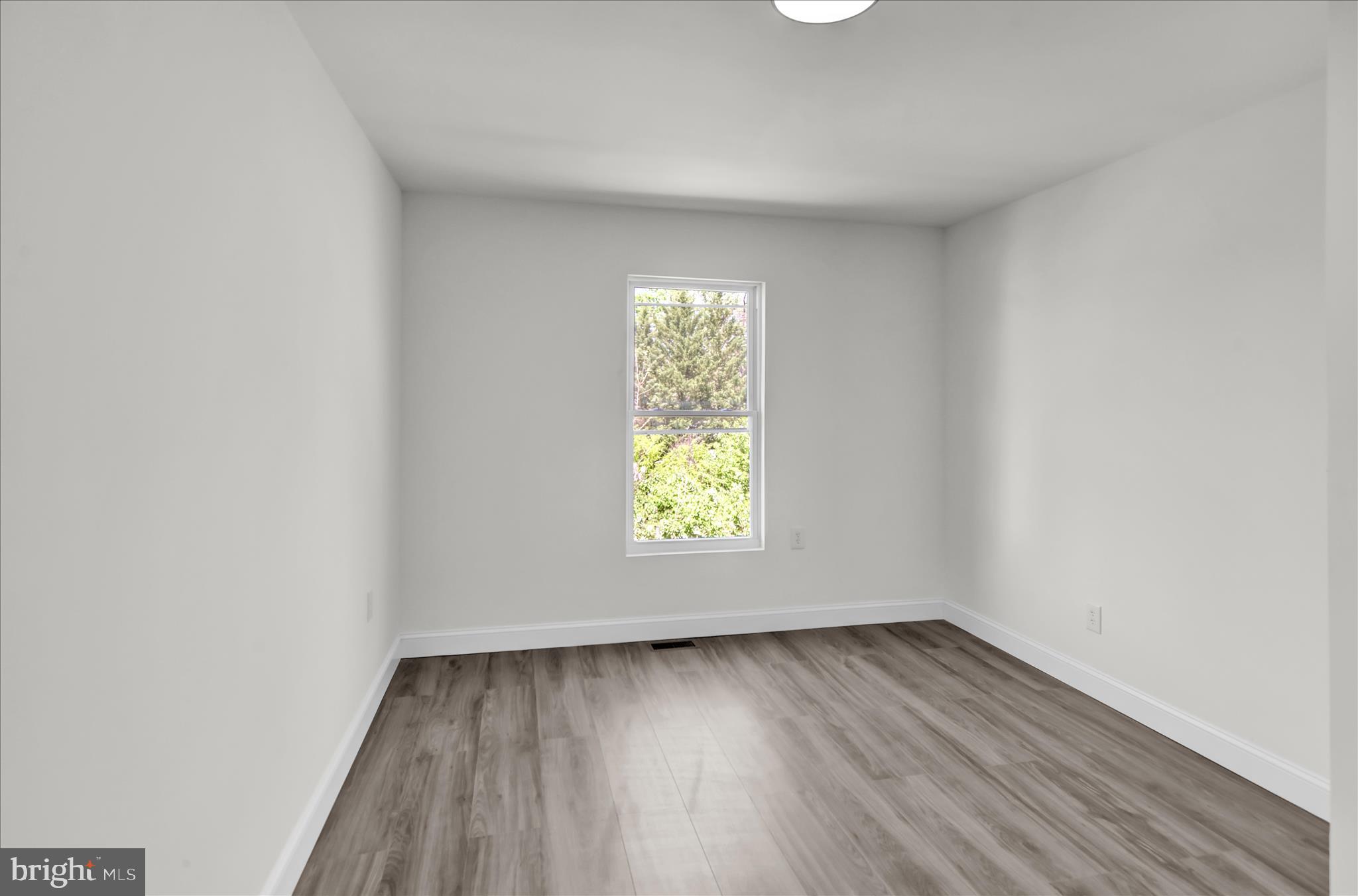 3313 Marion Street Reading, PA 19605 - Photo 19 of 29 360_2089