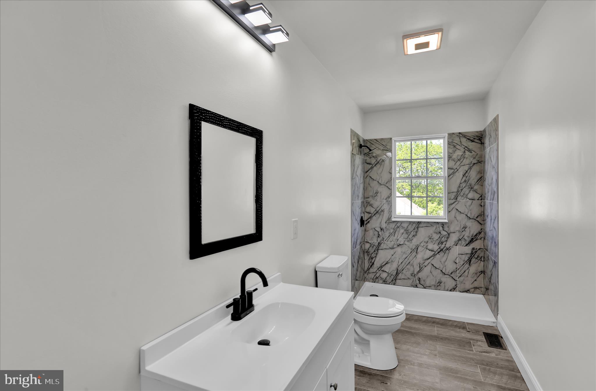 3313 Marion Street Reading, PA 19605 - Photo 21 of 29 360_2099