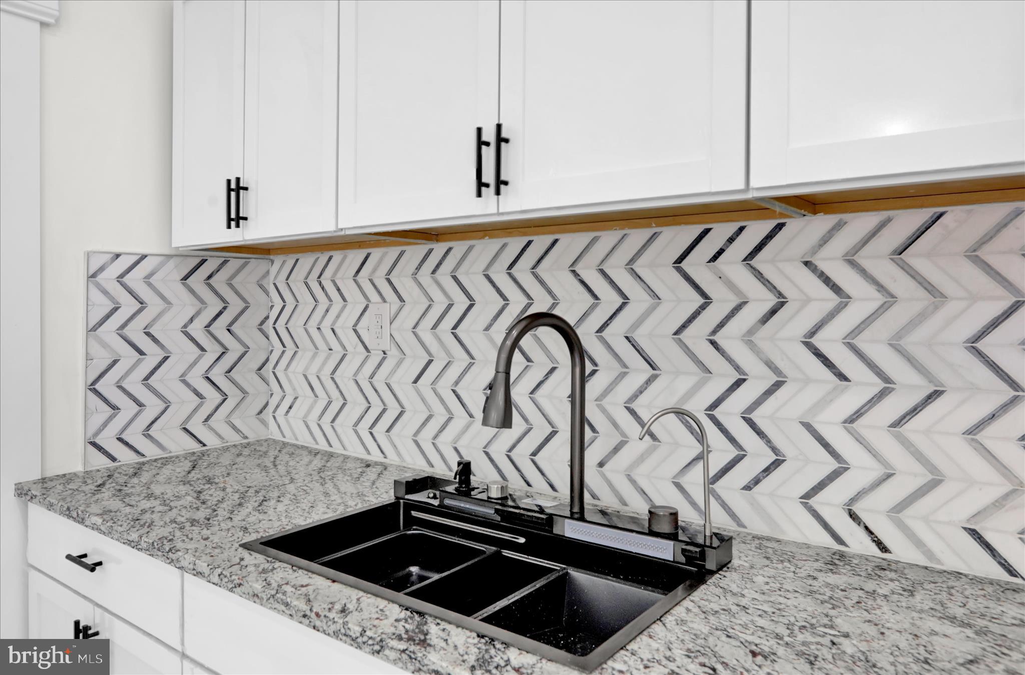 3313 Marion Street Reading, PA 19605 - Photo 8 of 29 360_2034