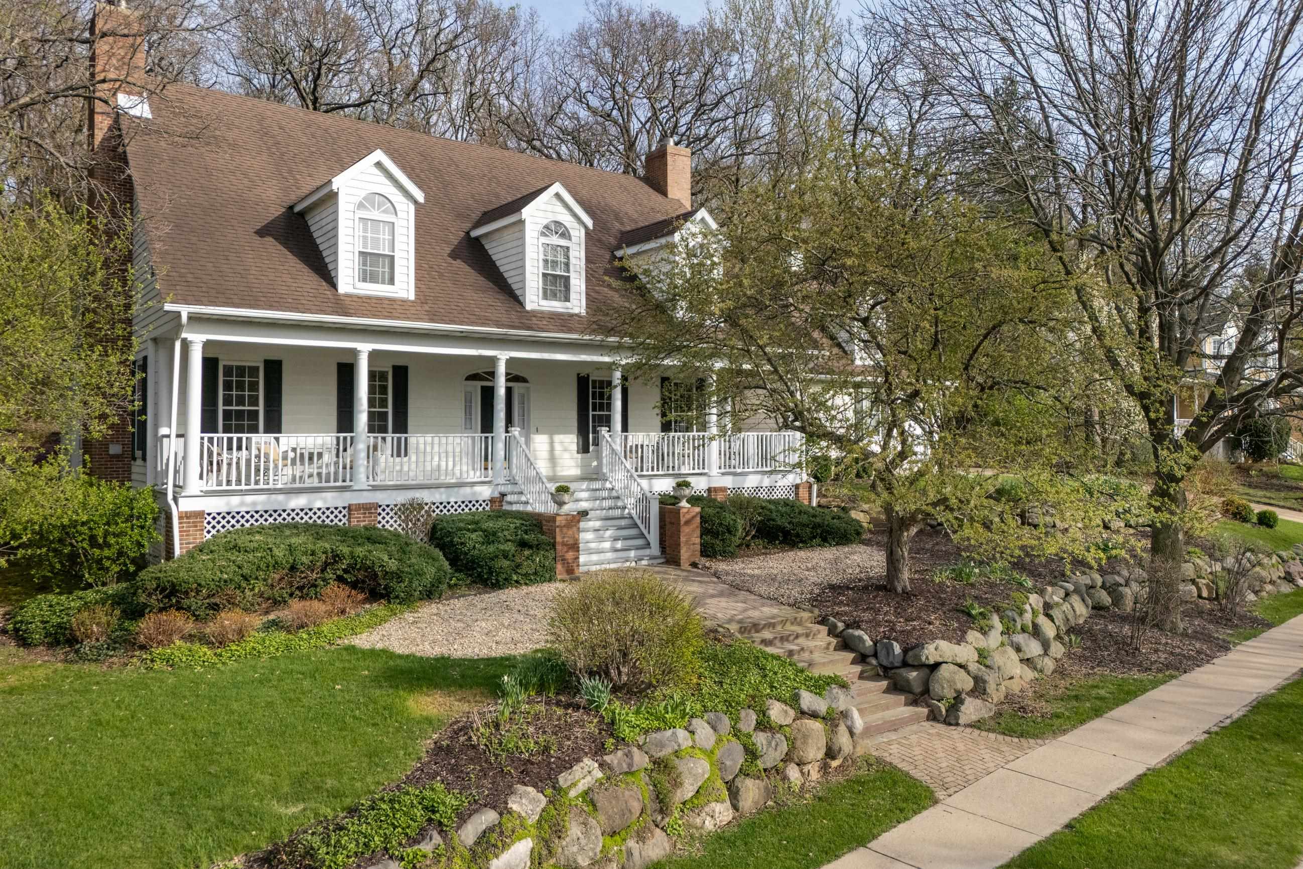 1429 Kings Lynn Road Stoughton, WI 53589 - Photo 1 of 80