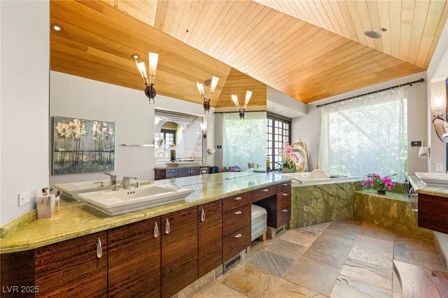 $11,500,000 | 3 Anthem Pointe Court, Henderson, NV 89052