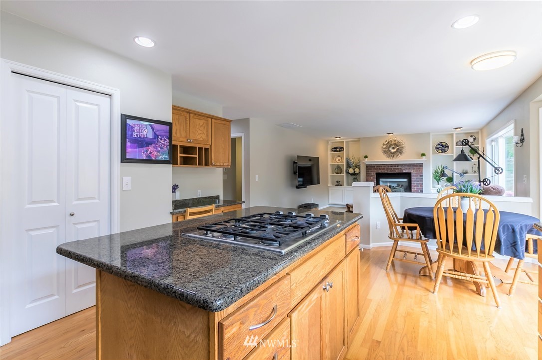18726 Southeast 144th Street Renton, WA 98059 - Photo 15 of 40