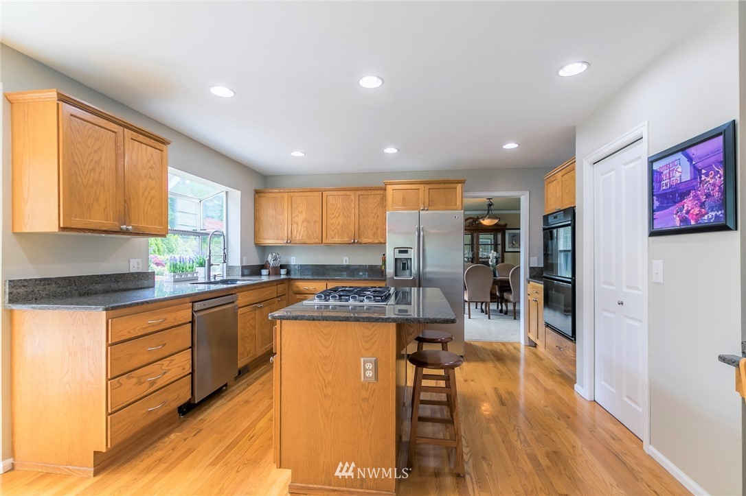 18726 Southeast 144th Street Renton, WA 98059 - Photo 16 of 40