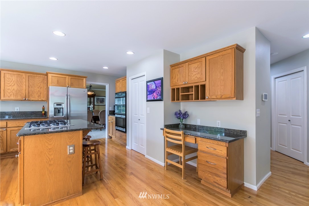 18726 Southeast 144th Street Renton, WA 98059 - Photo 17 of 40