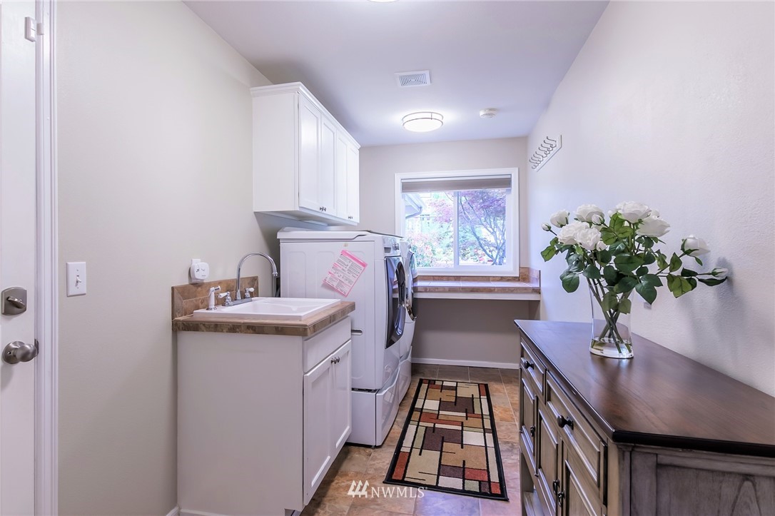 18726 Southeast 144th Street Renton, WA 98059 - Photo 23 of 40