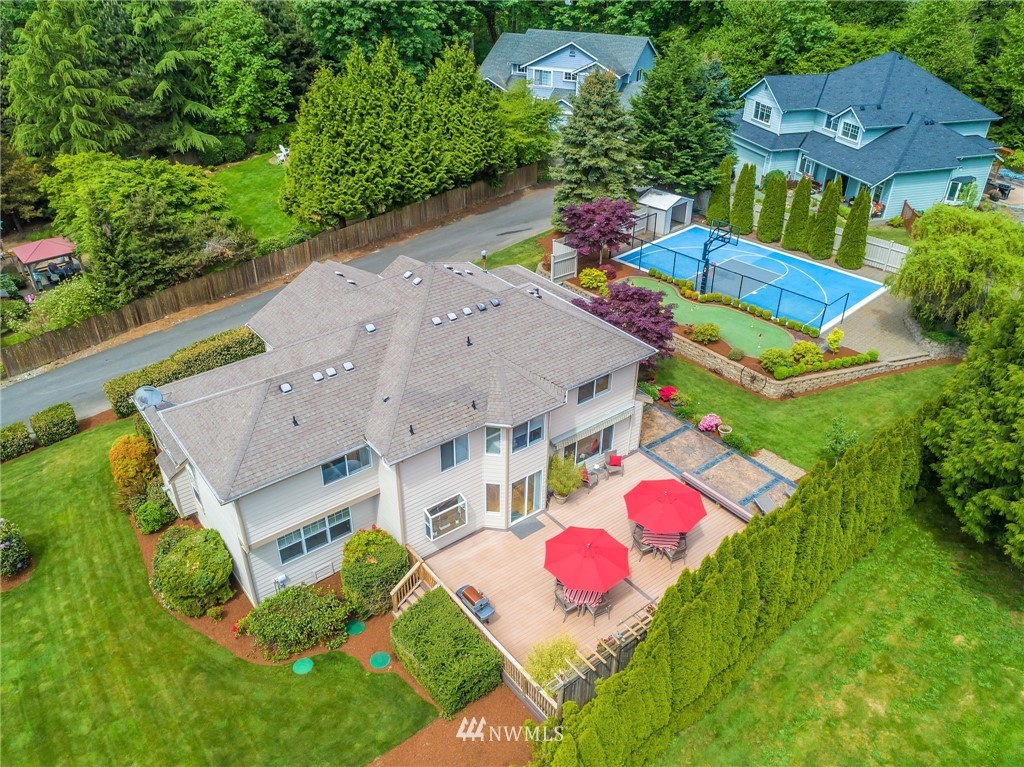 18726 Southeast 144th Street Renton, WA 98059 - Photo 6 of 40