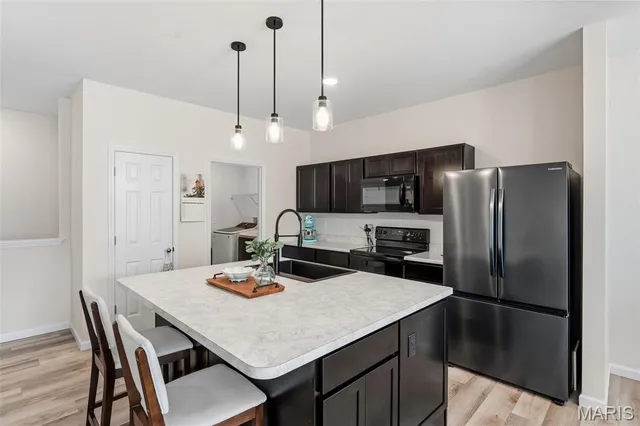 $350,000 | 2300 Matthias Cl, Washington, MO 63090