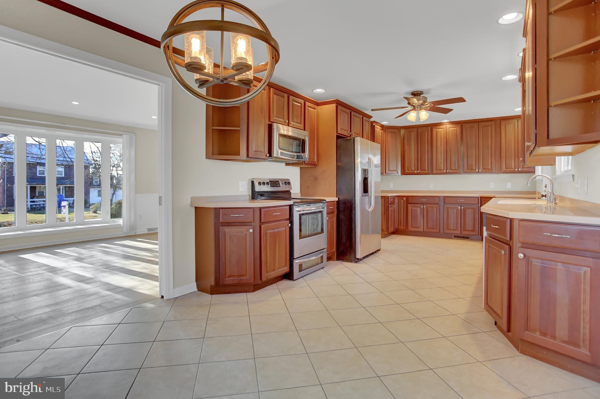 590 Cockley Road Harrisburg, PA 17111 - Photo 6 of 36 Gallery Image 6
