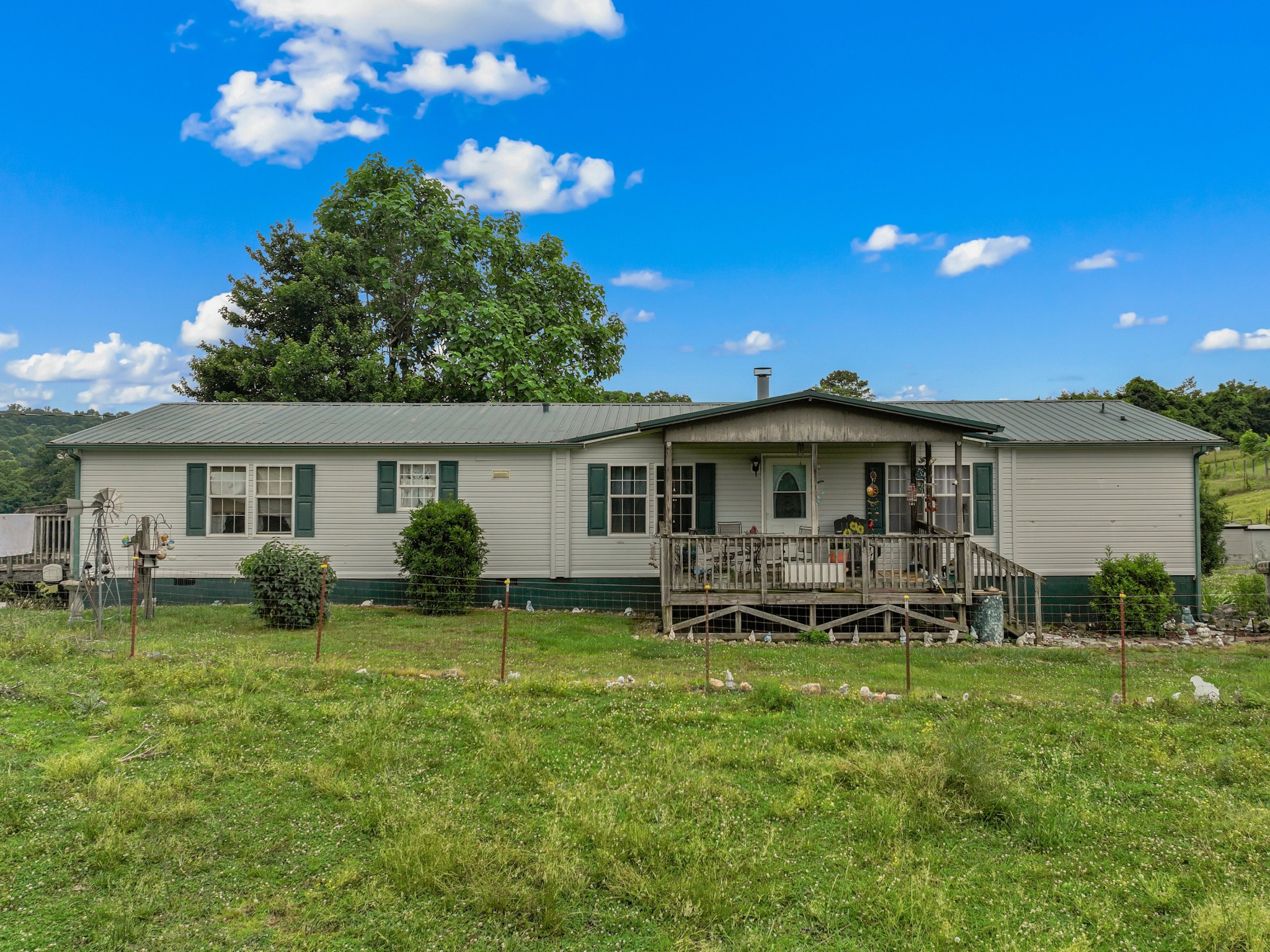 1839 Promiseland Road Blaine, TN 37709 - Photo 2 of 52