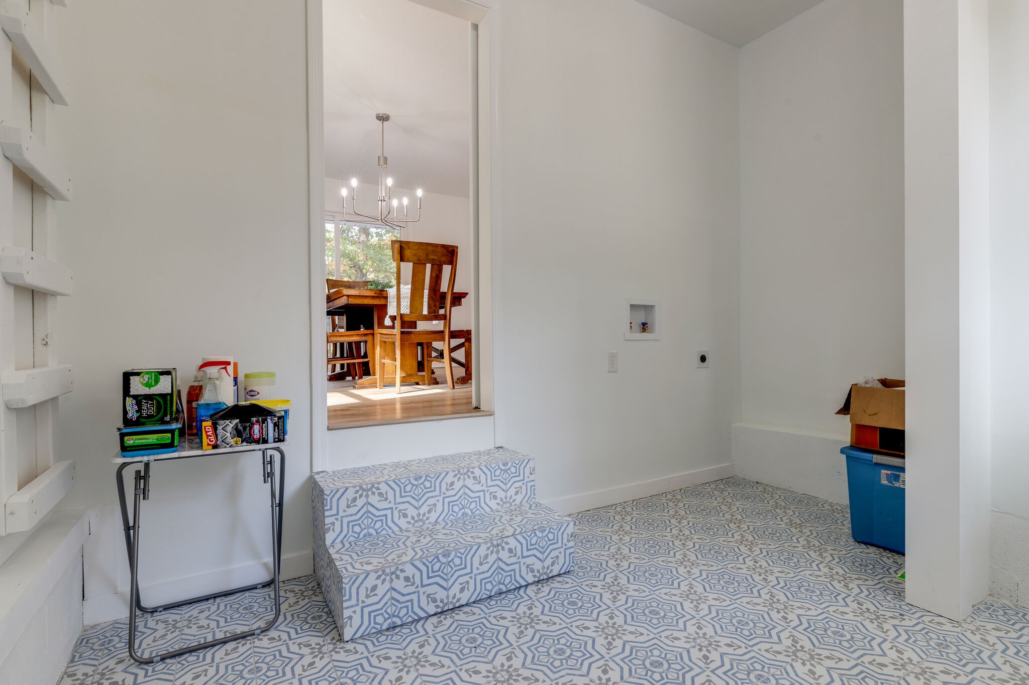 200 Shady Hill Road Dickson, TN 37055 - Photo 17 of 34 a living room with furniture and a window