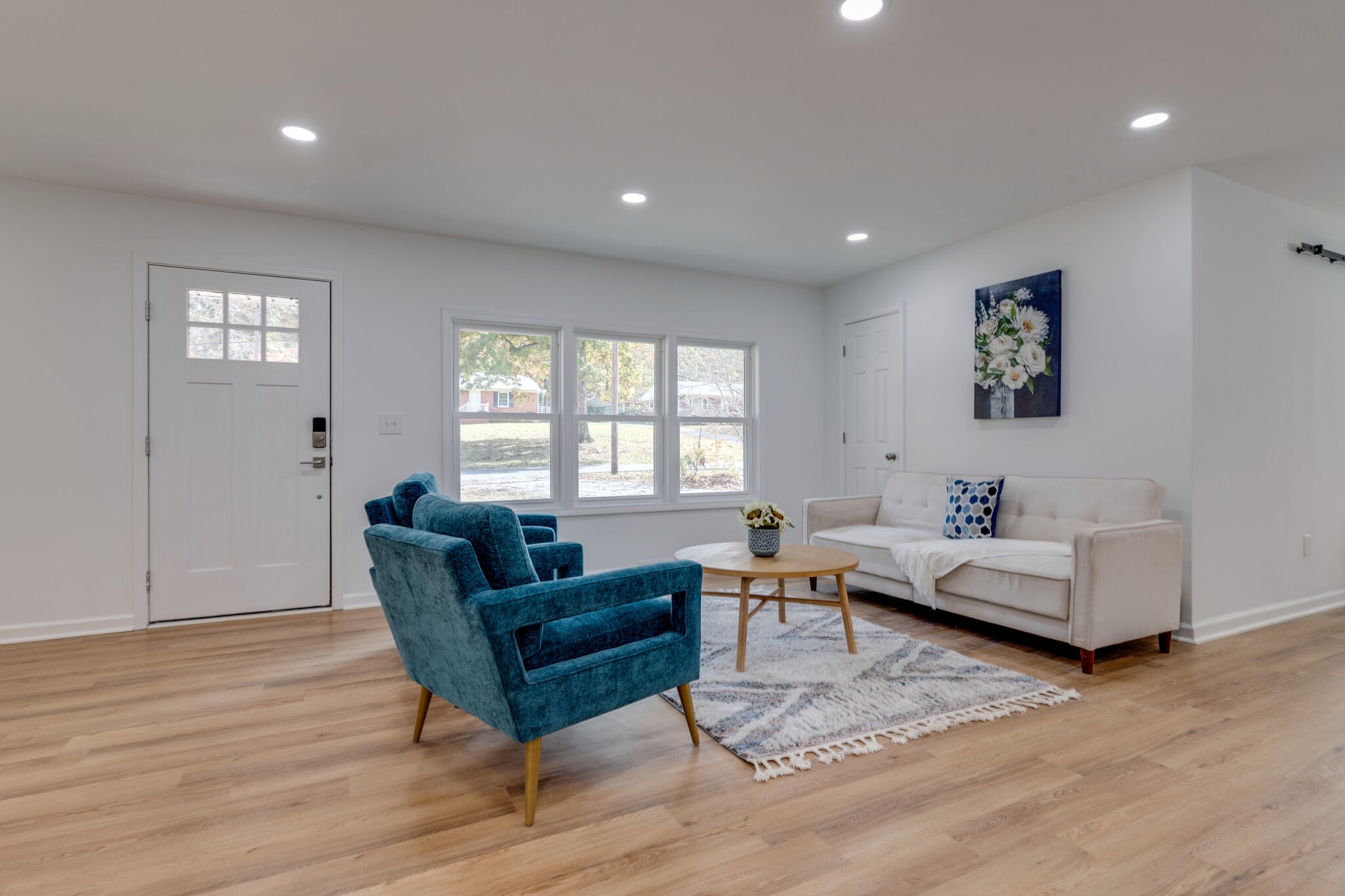 200 Shady Hill Road Dickson, TN 37055 - Photo 5 of 34 a living room with furniture and a window