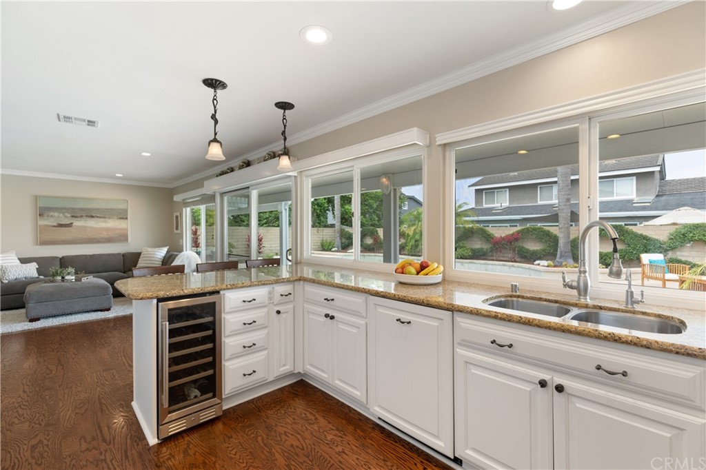 6471 Glenfox Drive Huntington Beach, CA 92647 - Photo 14 of 33