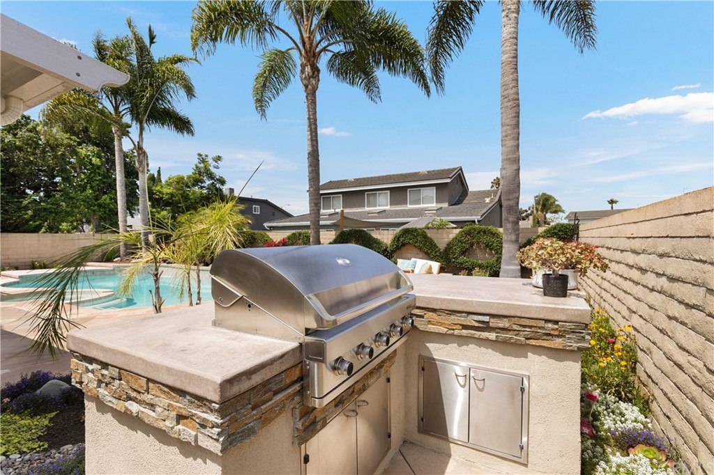 6471 Glenfox Drive Huntington Beach, CA 92647 - Photo 29 of 33