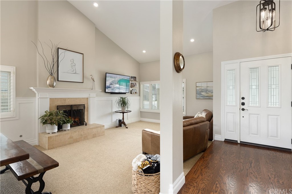 6471 Glenfox Drive Huntington Beach, CA 92647 - Photo 4 of 33