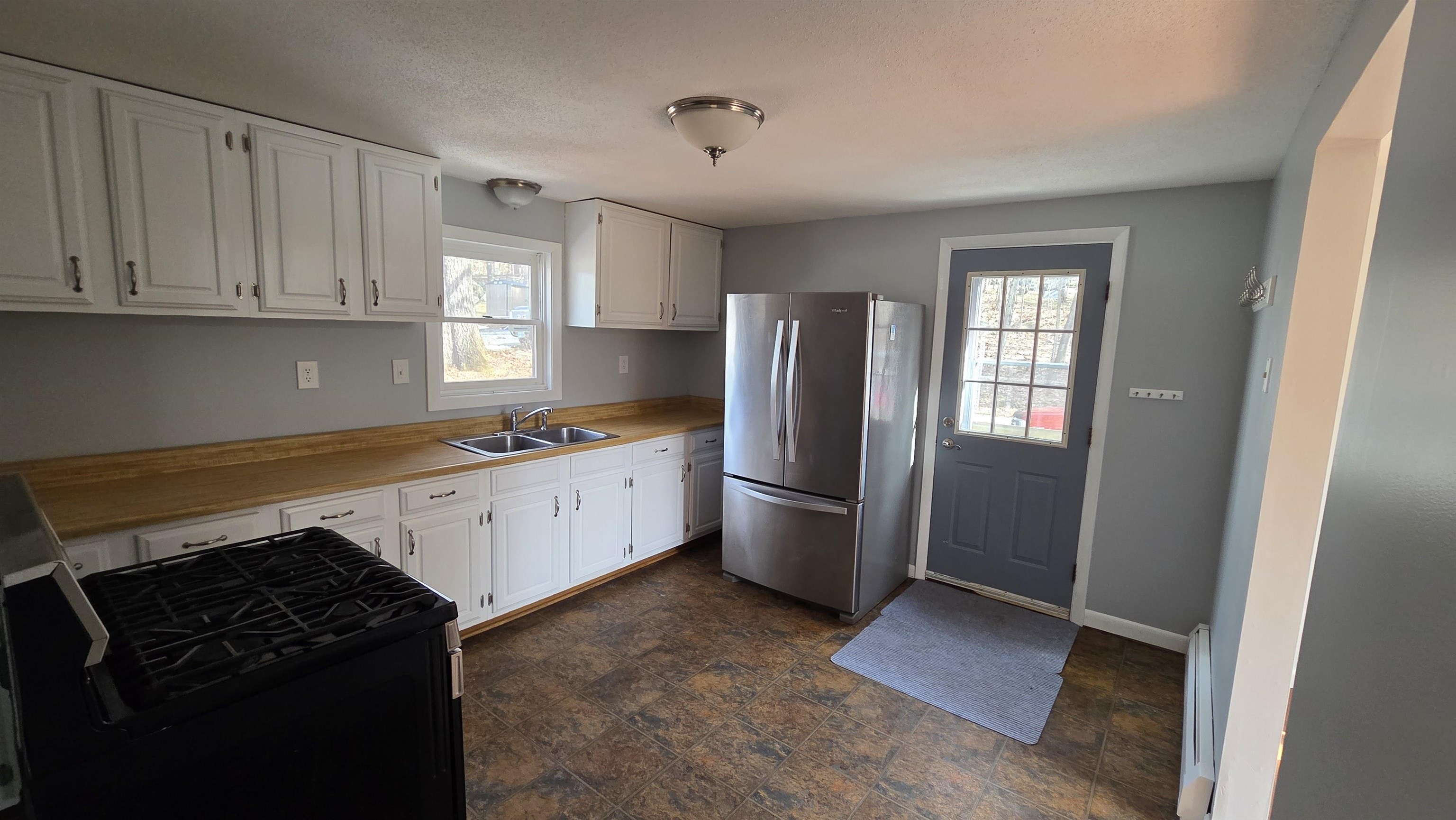 9 Rule Street Keene, NH 03431 - Photo 5 of 27