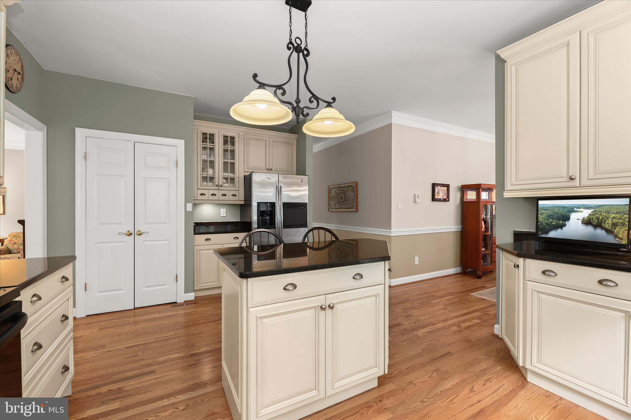 1109 East Wheel Road Bel Air, MD 21015 - Photo 45 of 111 Gourmet Eat In Kitchen