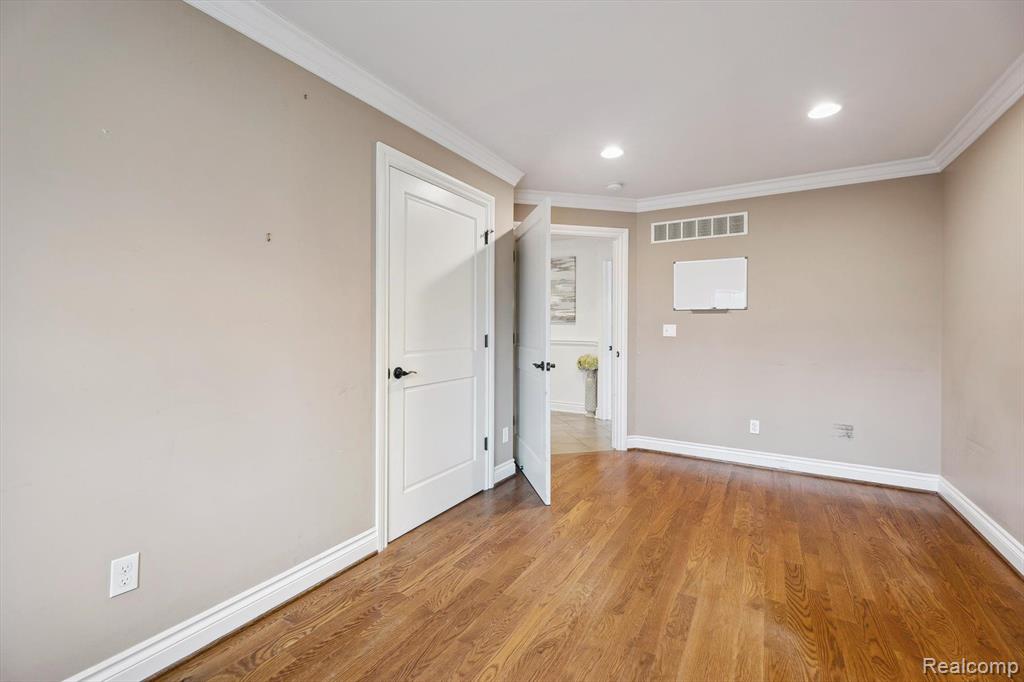 56565 10 Mile Road South Lyon, MI 48178 - Photo 22 of 63 Gallery Image 22