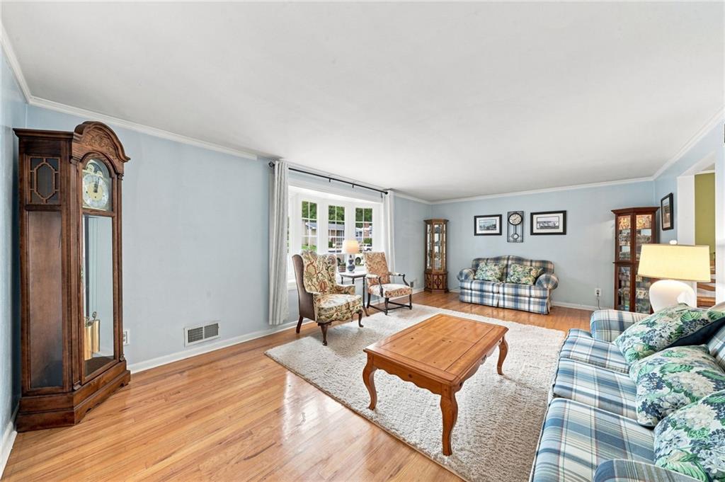11479 Drop Road Irwin, PA 15642 - Photo 11 of 32 Gallery Image 11