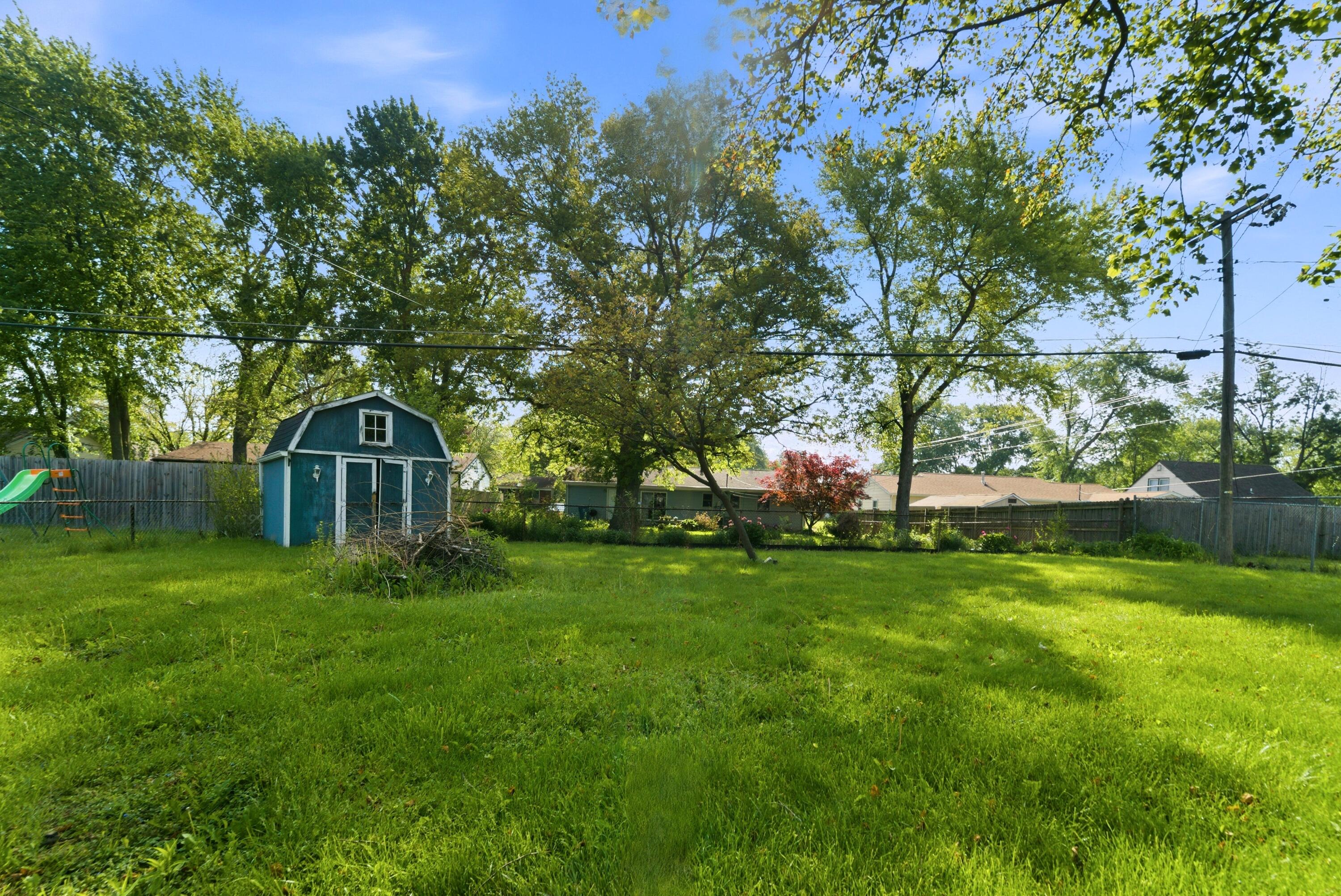 729 Governor Road Valparaiso, IN 46385 - Photo 23 of 25 3000x2005