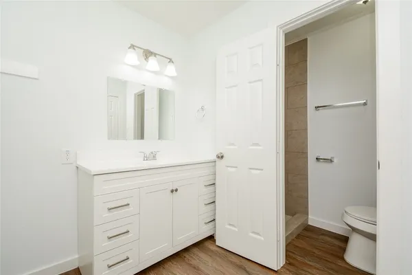 $1,725 | 4708 Los Angeles Street, Houston, TX 77026