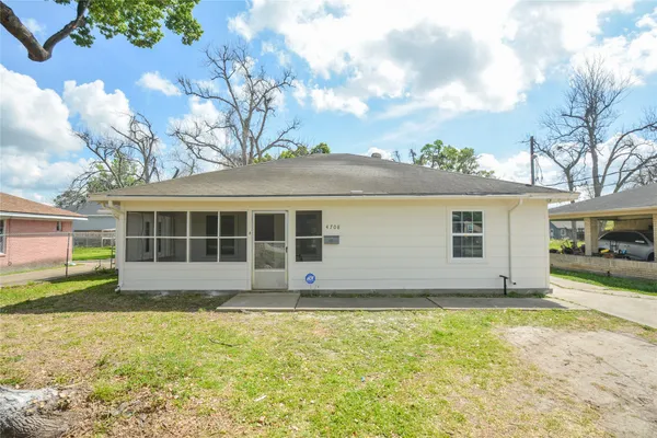 $1,725 | 4708 Los Angeles Street, Houston, TX 77026
