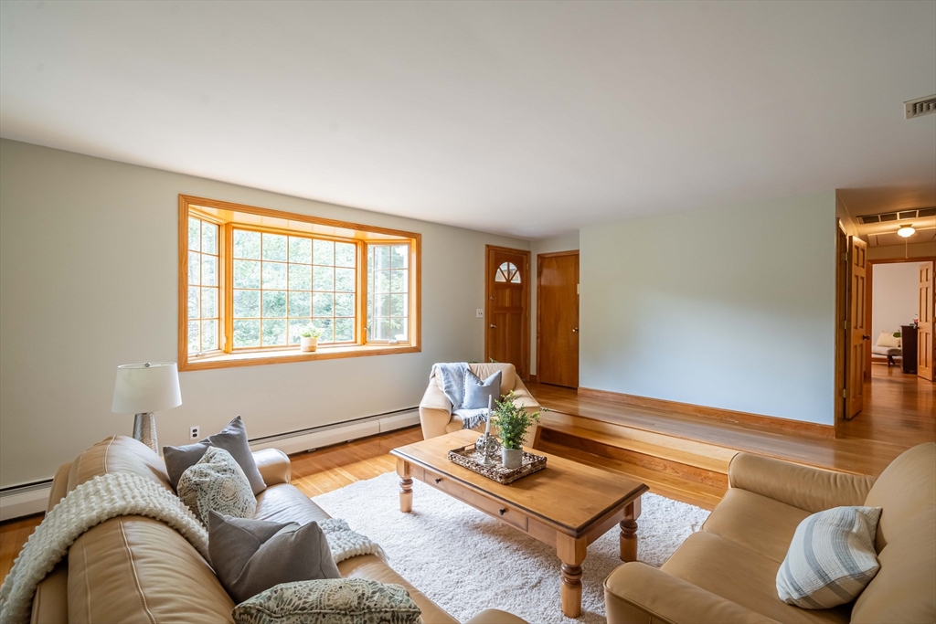 49 Eldred Street Lexington, MA 02420 - Photo 5 of 42