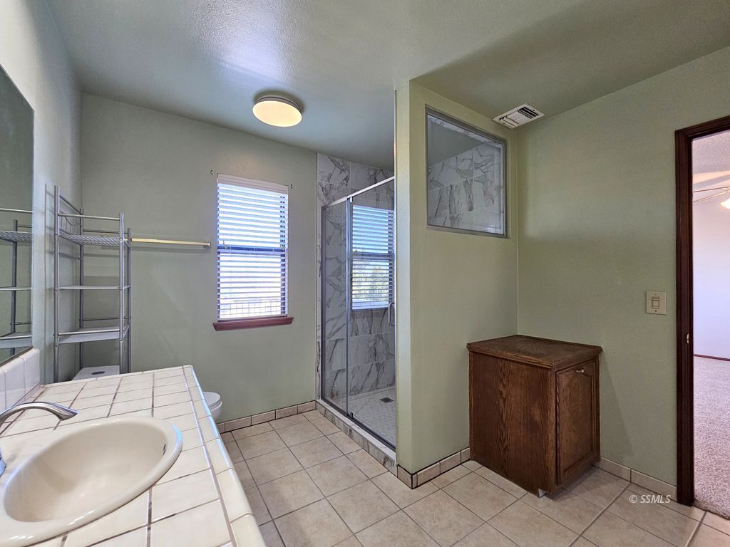 308 West Cielo Avenue Ridgecrest, CA 93555 - Photo 20 of 43
