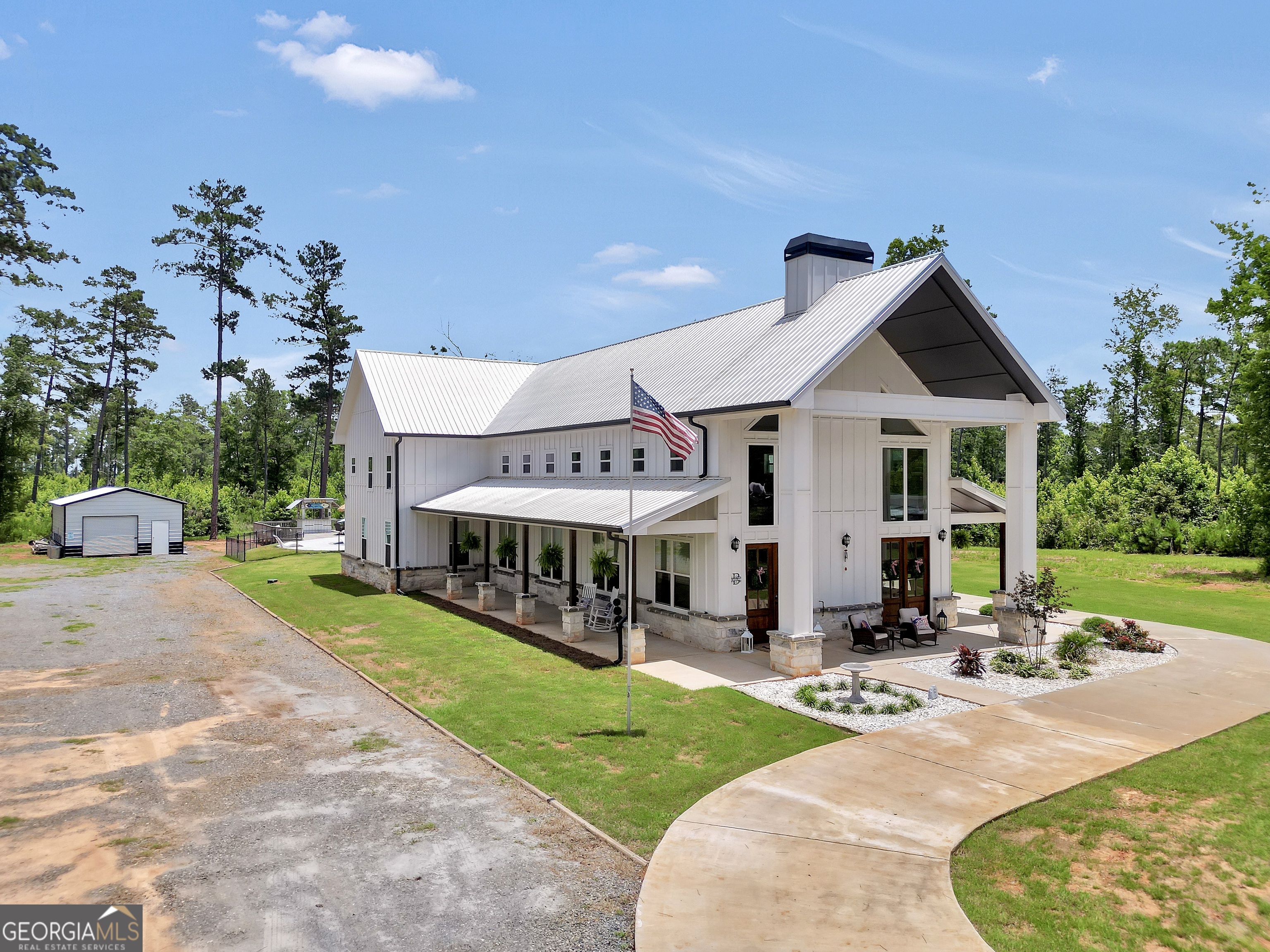 1384 Hopewell Road Forsyth, GA 31029 - Photo 3 of 91