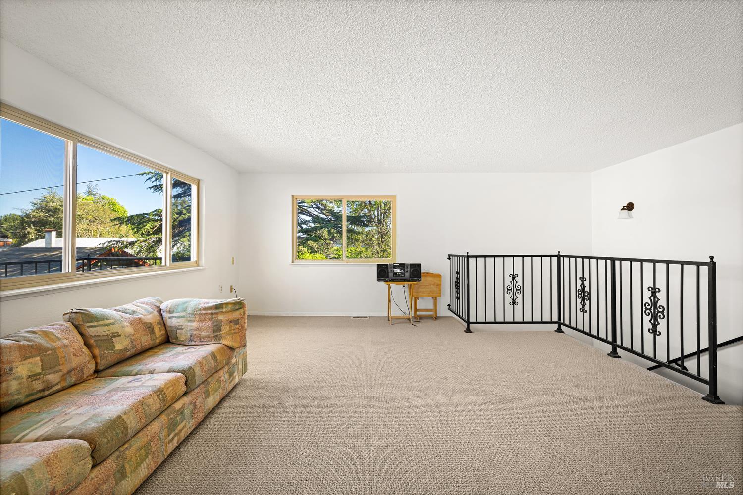 611 Hendley Street Santa Rosa, CA 95404 - Photo 8 of 54