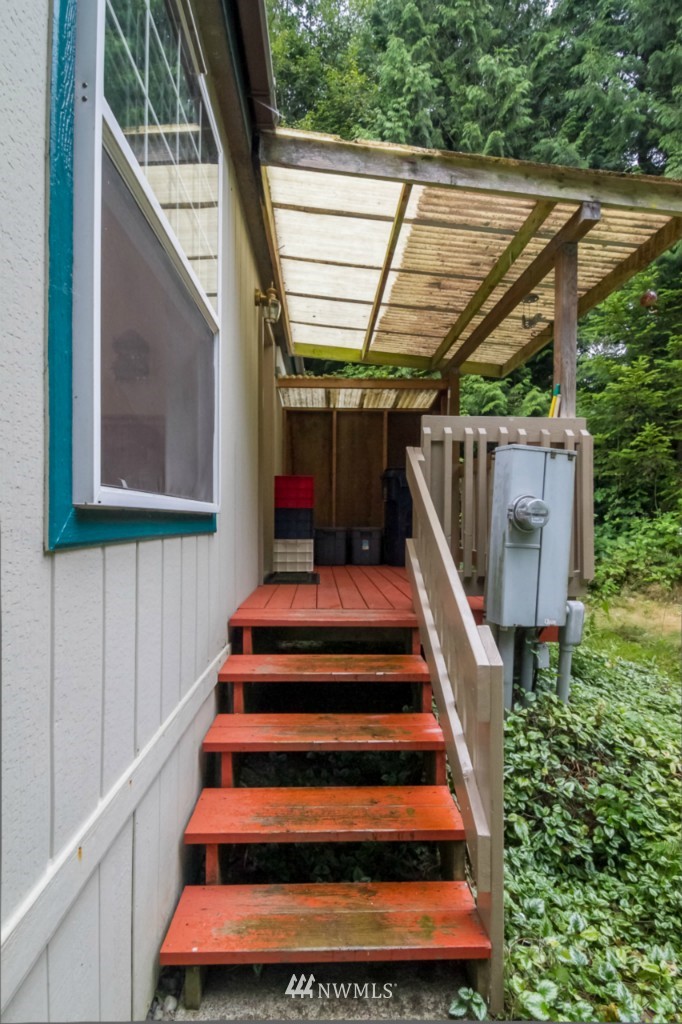 3554 Loomis Trail Road Blaine, WA 98230 - Photo 15 of 23 a view of entryway
