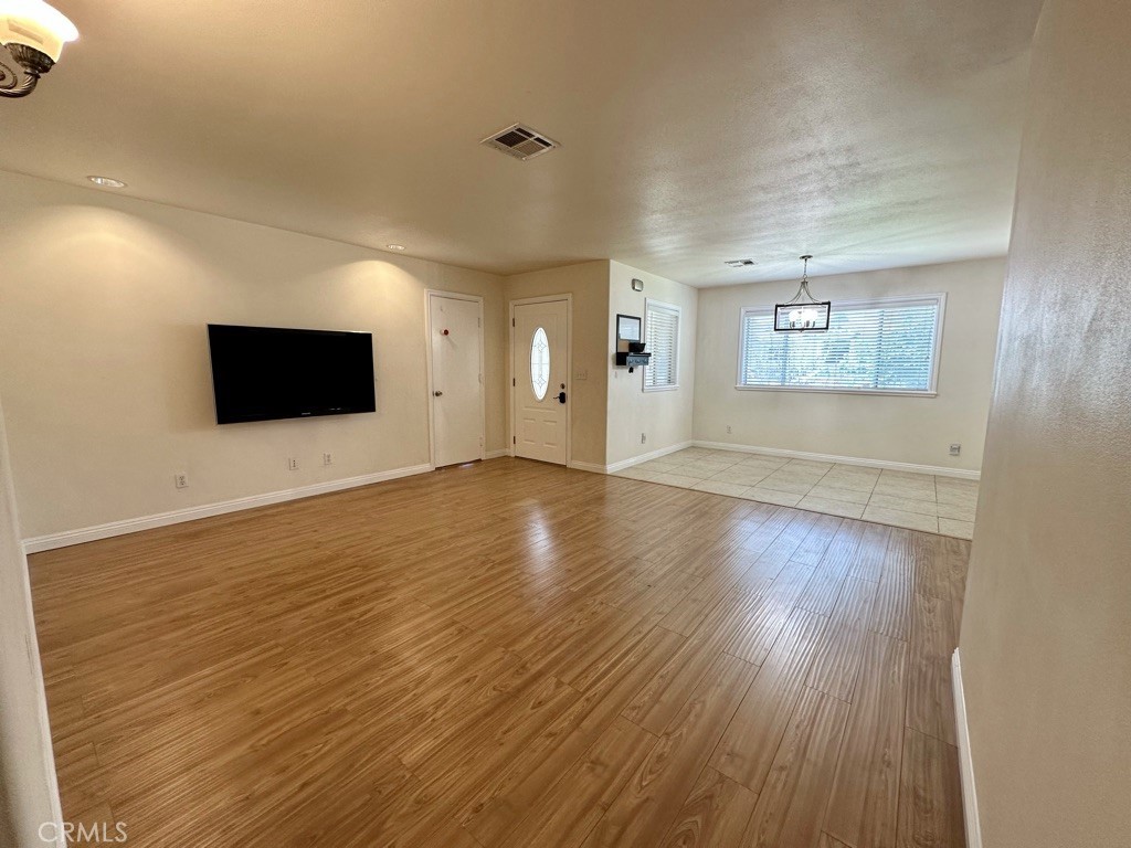 339 Peach Street, Unit A Monterey Park, CA 91755 - Photo 2 of 15 Living Room